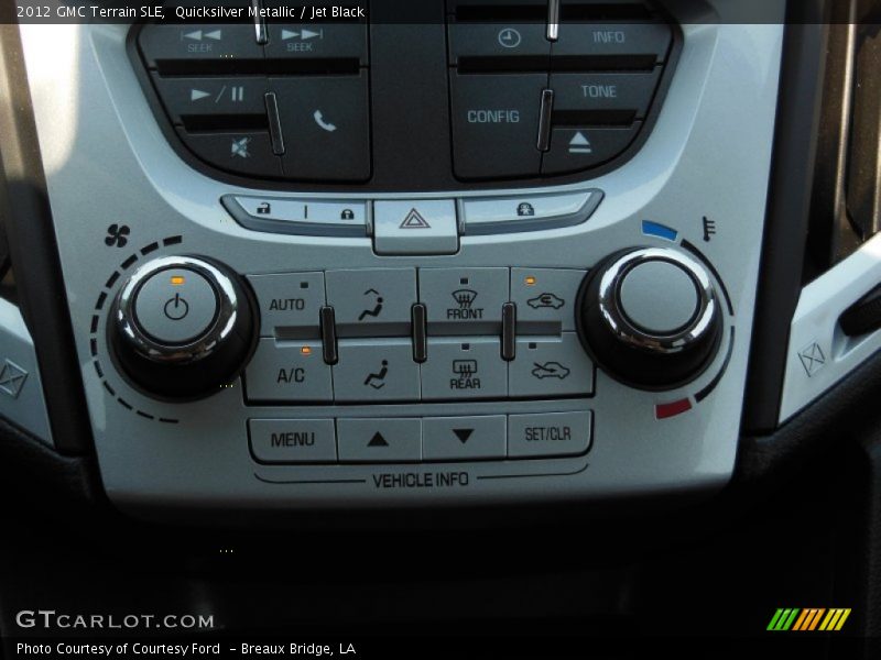 Quicksilver Metallic / Jet Black 2012 GMC Terrain SLE
