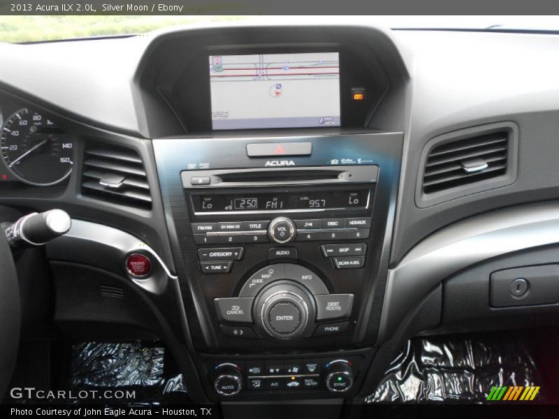 Controls of 2013 ILX 2.0L