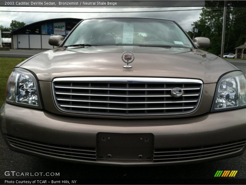 Bronzemist / Neutral Shale Beige 2003 Cadillac DeVille Sedan