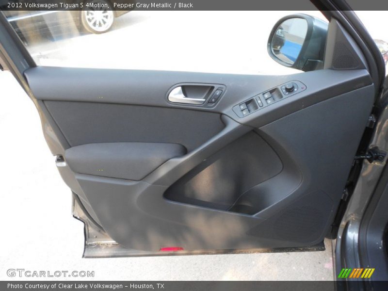 Pepper Gray Metallic / Black 2012 Volkswagen Tiguan S 4Motion