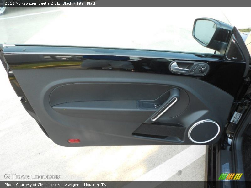 Door Panel of 2012 Beetle 2.5L