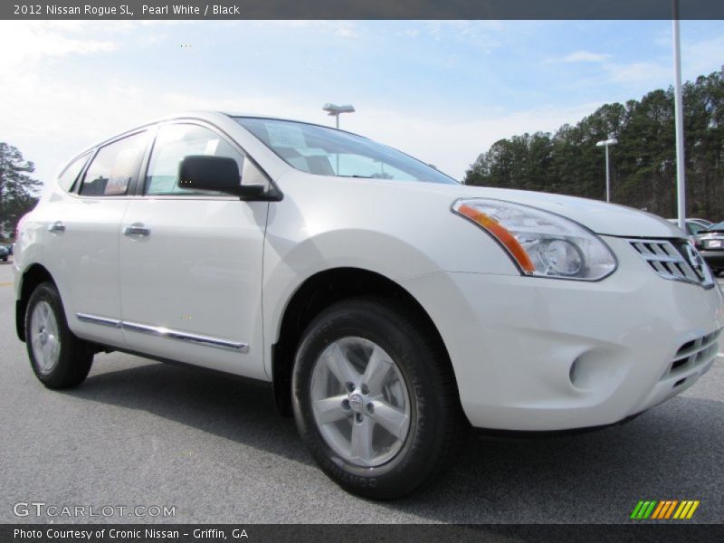 Pearl White / Black 2012 Nissan Rogue SL