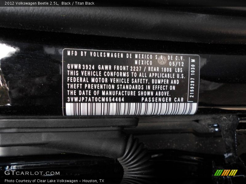 Black / Titan Black 2012 Volkswagen Beetle 2.5L