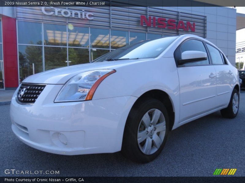 Fresh Powder White / Charcoal 2009 Nissan Sentra 2.0