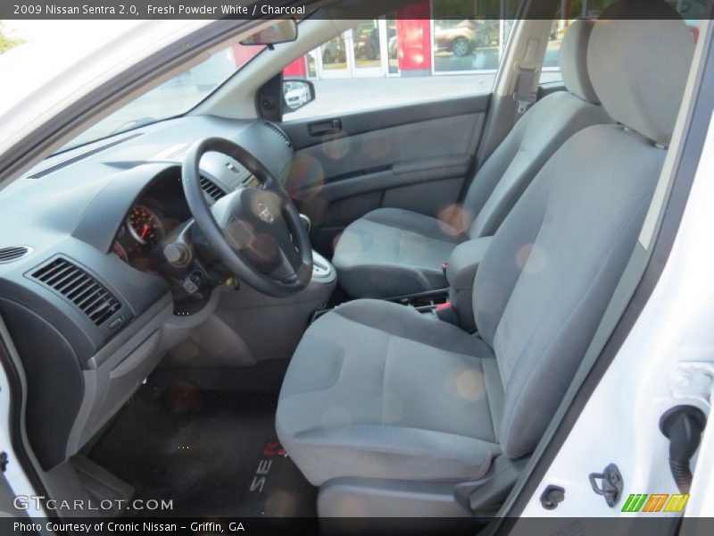 Fresh Powder White / Charcoal 2009 Nissan Sentra 2.0