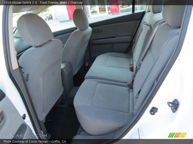 Fresh Powder White / Charcoal 2009 Nissan Sentra 2.0
