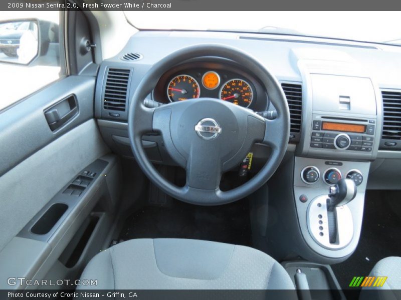 Fresh Powder White / Charcoal 2009 Nissan Sentra 2.0