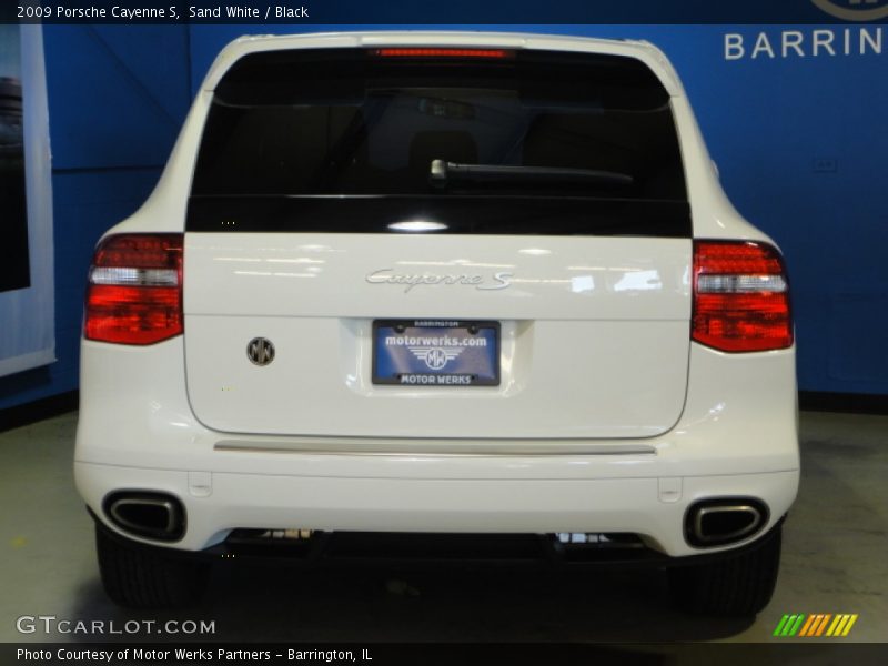 Sand White / Black 2009 Porsche Cayenne S