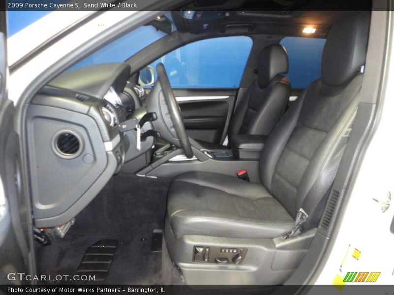 Sand White / Black 2009 Porsche Cayenne S