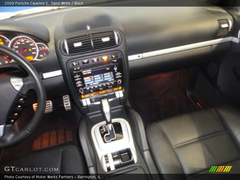 Sand White / Black 2009 Porsche Cayenne S