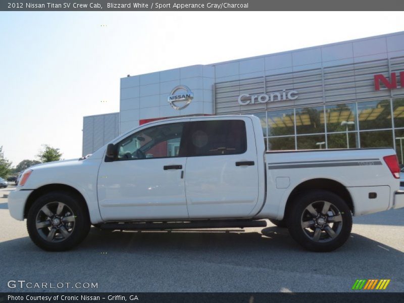 Blizzard White / Sport Apperance Gray/Charcoal 2012 Nissan Titan SV Crew Cab