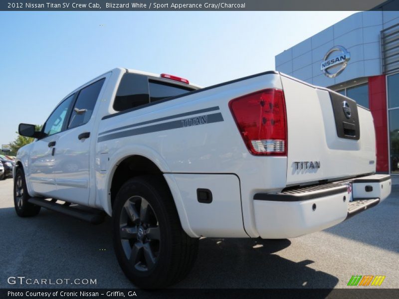 Blizzard White / Sport Apperance Gray/Charcoal 2012 Nissan Titan SV Crew Cab