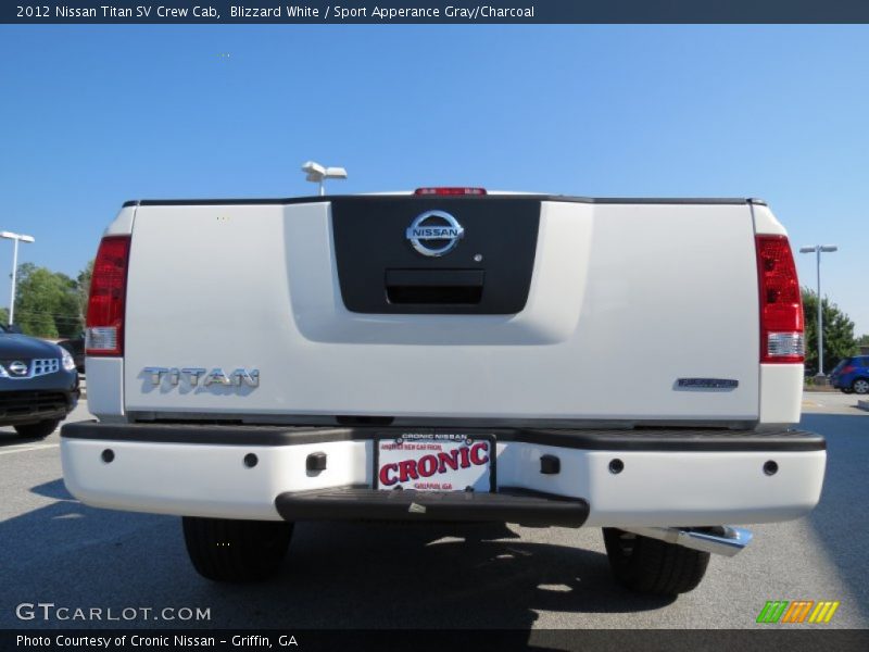 Blizzard White / Sport Apperance Gray/Charcoal 2012 Nissan Titan SV Crew Cab