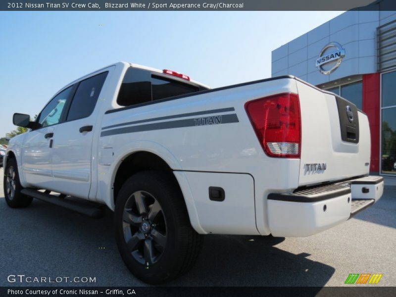 Blizzard White / Sport Apperance Gray/Charcoal 2012 Nissan Titan SV Crew Cab