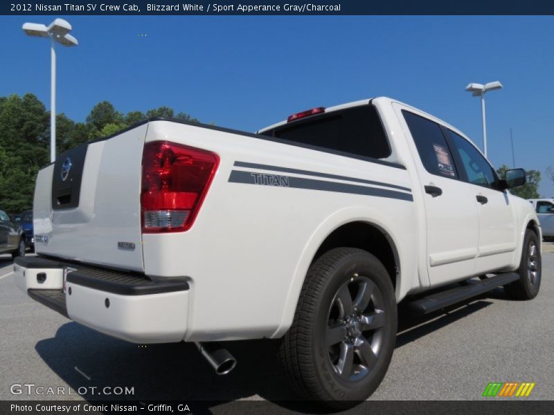 Blizzard White / Sport Apperance Gray/Charcoal 2012 Nissan Titan SV Crew Cab