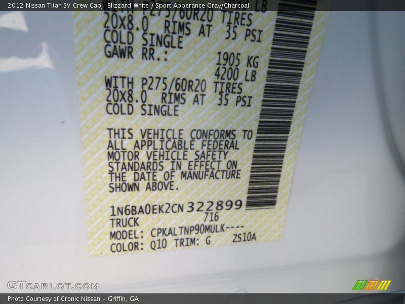 Blizzard White / Sport Apperance Gray/Charcoal 2012 Nissan Titan SV Crew Cab
