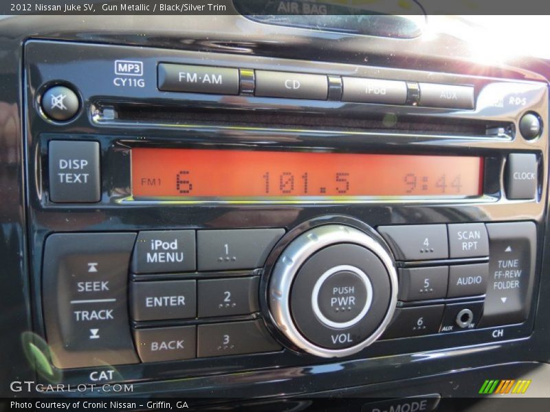 Gun Metallic / Black/Silver Trim 2012 Nissan Juke SV
