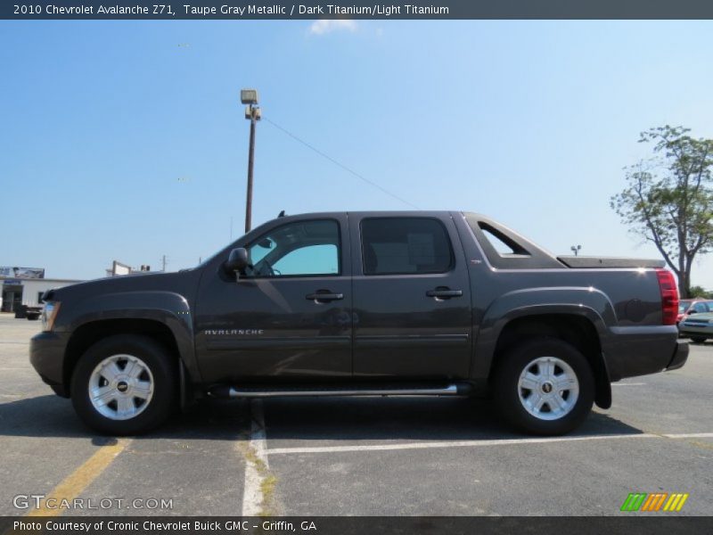 Taupe Gray Metallic / Dark Titanium/Light Titanium 2010 Chevrolet Avalanche Z71