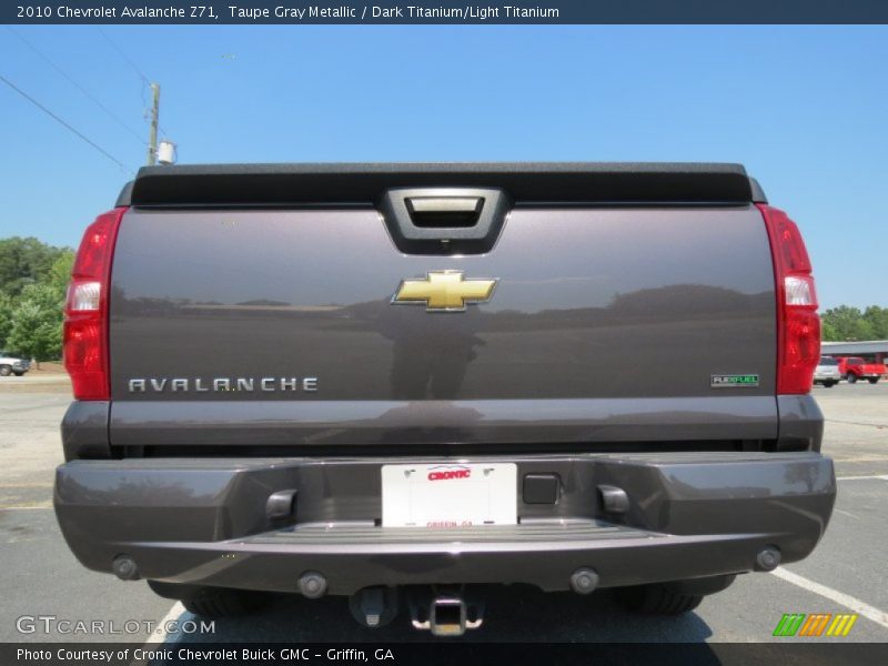 Taupe Gray Metallic / Dark Titanium/Light Titanium 2010 Chevrolet Avalanche Z71