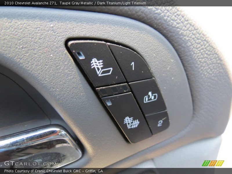 Taupe Gray Metallic / Dark Titanium/Light Titanium 2010 Chevrolet Avalanche Z71
