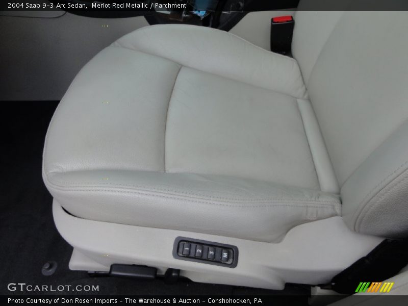 Front Seat of 2004 9-3 Arc Sedan