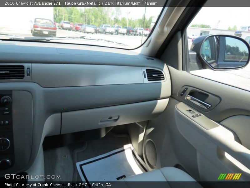 Taupe Gray Metallic / Dark Titanium/Light Titanium 2010 Chevrolet Avalanche Z71