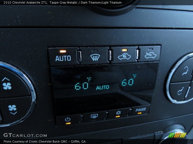 Taupe Gray Metallic / Dark Titanium/Light Titanium 2010 Chevrolet Avalanche Z71