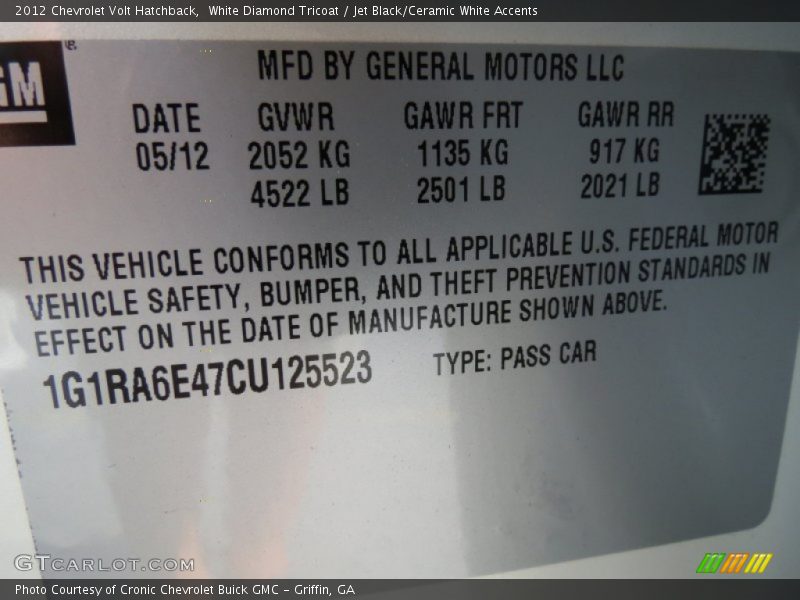 White Diamond Tricoat / Jet Black/Ceramic White Accents 2012 Chevrolet Volt Hatchback
