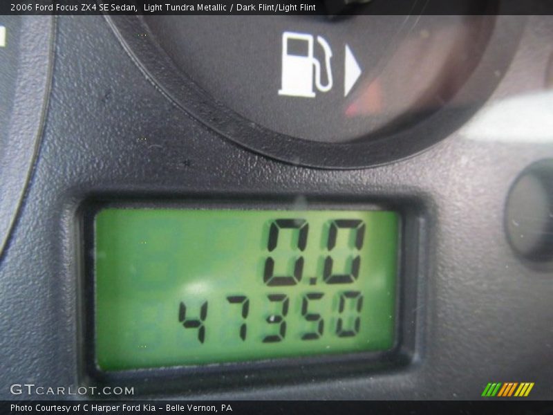 Light Tundra Metallic / Dark Flint/Light Flint 2006 Ford Focus ZX4 SE Sedan