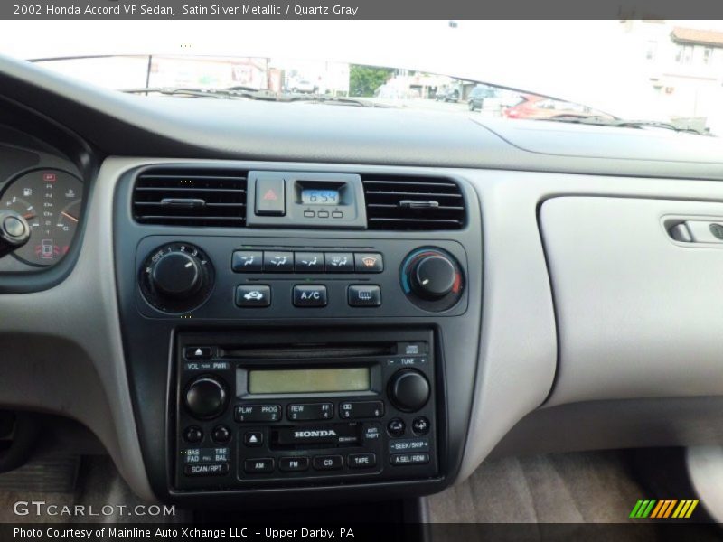 Satin Silver Metallic / Quartz Gray 2002 Honda Accord VP Sedan