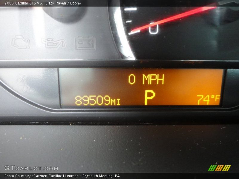 Black Raven / Ebony 2005 Cadillac STS V6