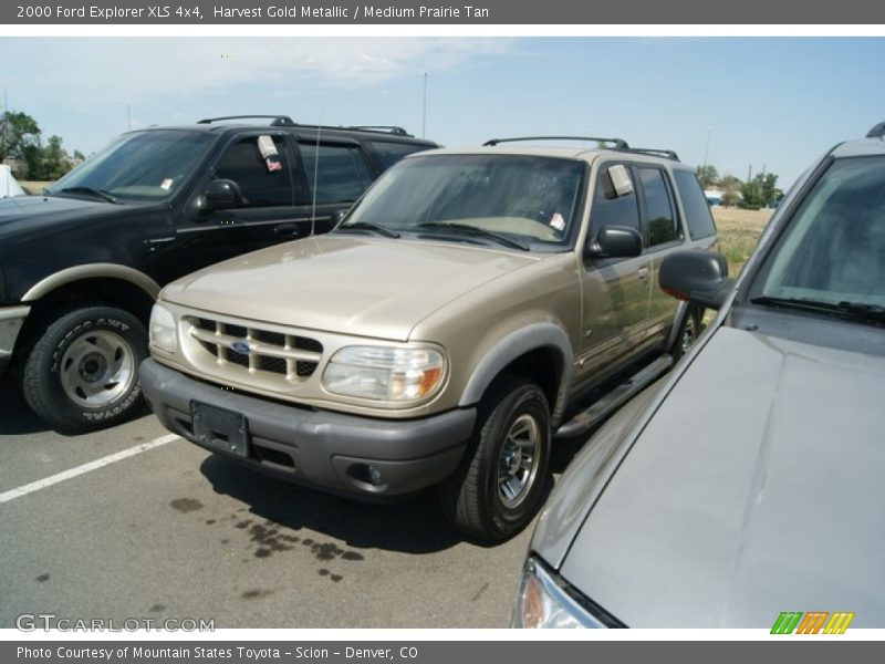 Harvest Gold Metallic / Medium Prairie Tan 2000 Ford Explorer XLS 4x4