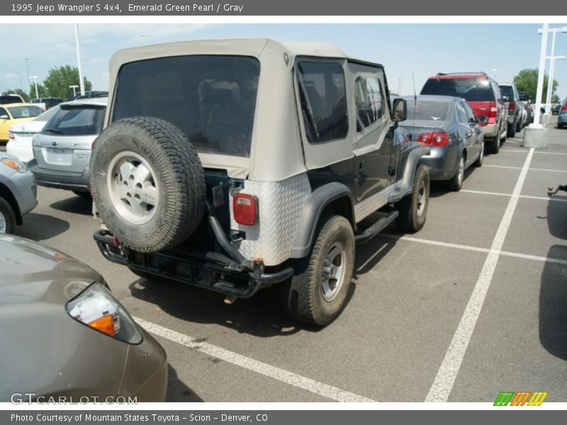 Emerald Green Pearl / Gray 1995 Jeep Wrangler S 4x4