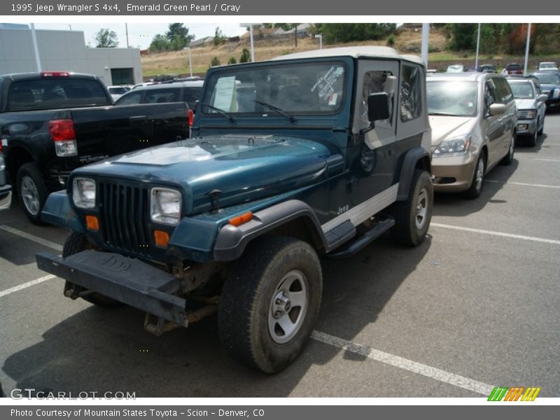 Emerald Green Pearl / Gray 1995 Jeep Wrangler S 4x4