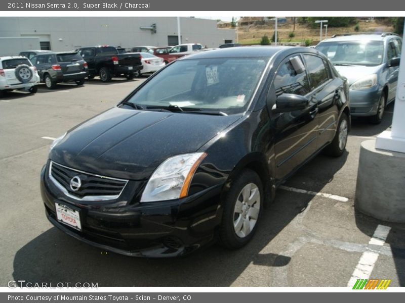 Super Black / Charcoal 2011 Nissan Sentra 2.0