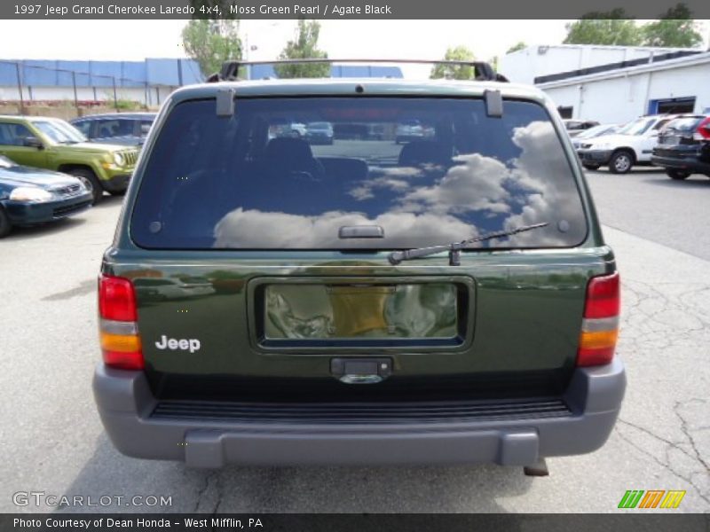 Moss Green Pearl / Agate Black 1997 Jeep Grand Cherokee Laredo 4x4