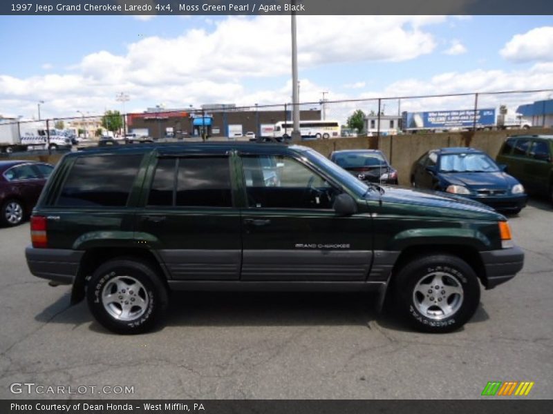 Moss Green Pearl / Agate Black 1997 Jeep Grand Cherokee Laredo 4x4