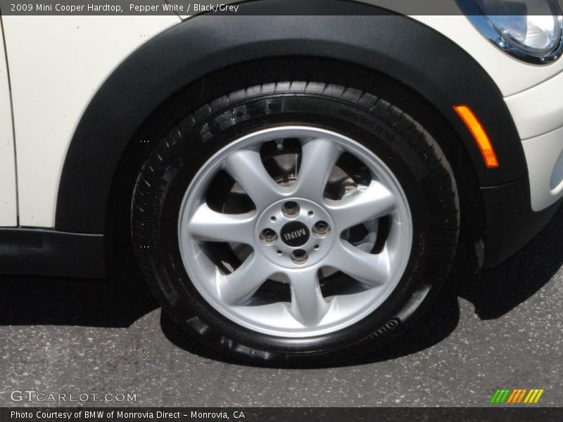 Pepper White / Black/Grey 2009 Mini Cooper Hardtop