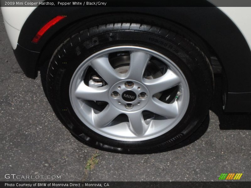 Pepper White / Black/Grey 2009 Mini Cooper Hardtop