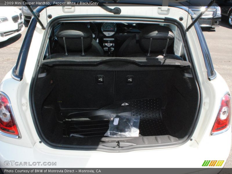 Pepper White / Black/Grey 2009 Mini Cooper Hardtop