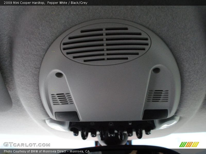 Pepper White / Black/Grey 2009 Mini Cooper Hardtop