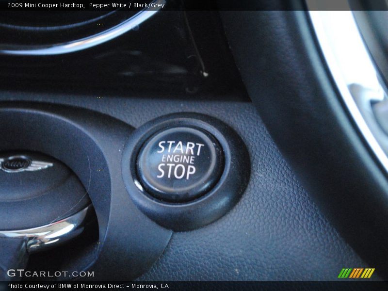 Pepper White / Black/Grey 2009 Mini Cooper Hardtop