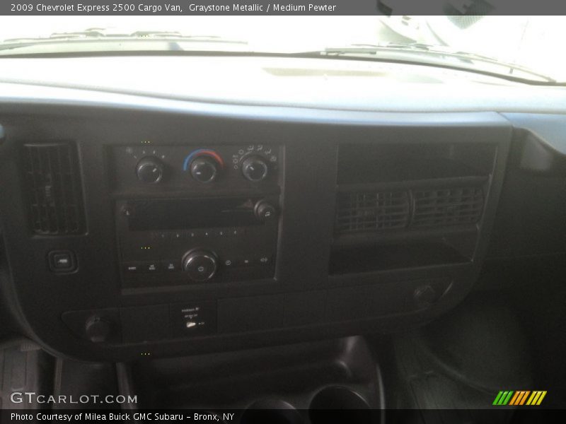 Graystone Metallic / Medium Pewter 2009 Chevrolet Express 2500 Cargo Van
