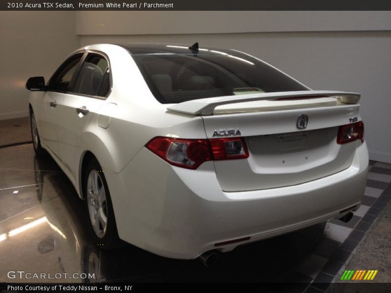 Premium White Pearl / Parchment 2010 Acura TSX Sedan