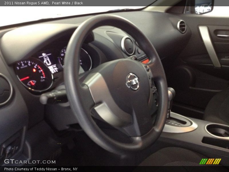 Pearl White / Black 2011 Nissan Rogue S AWD