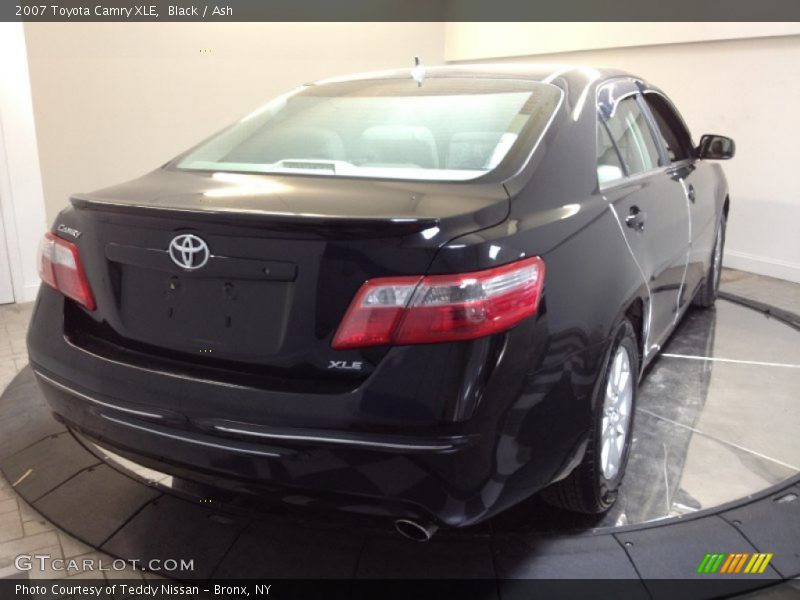 Black / Ash 2007 Toyota Camry XLE