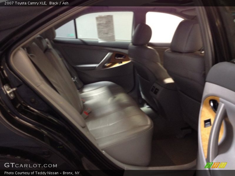 Black / Ash 2007 Toyota Camry XLE