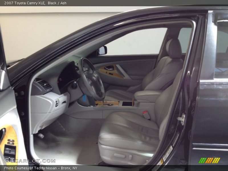 Black / Ash 2007 Toyota Camry XLE