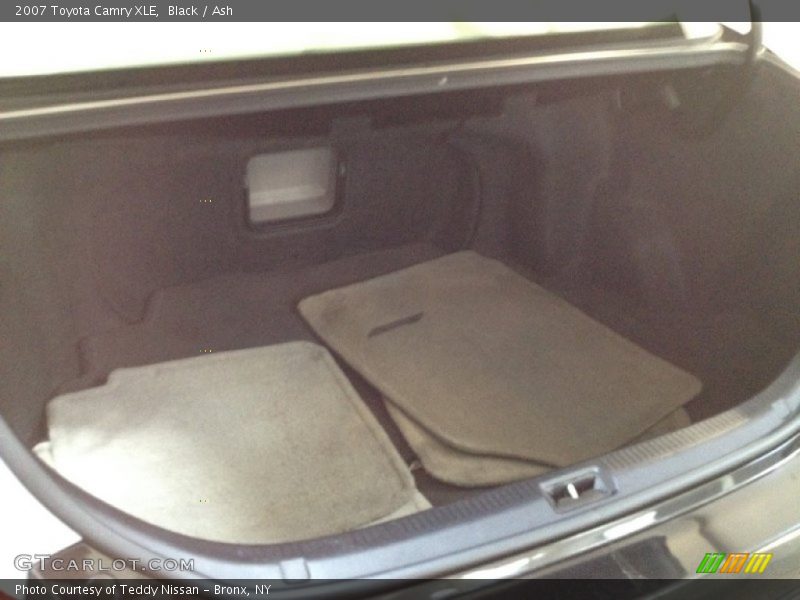 Black / Ash 2007 Toyota Camry XLE