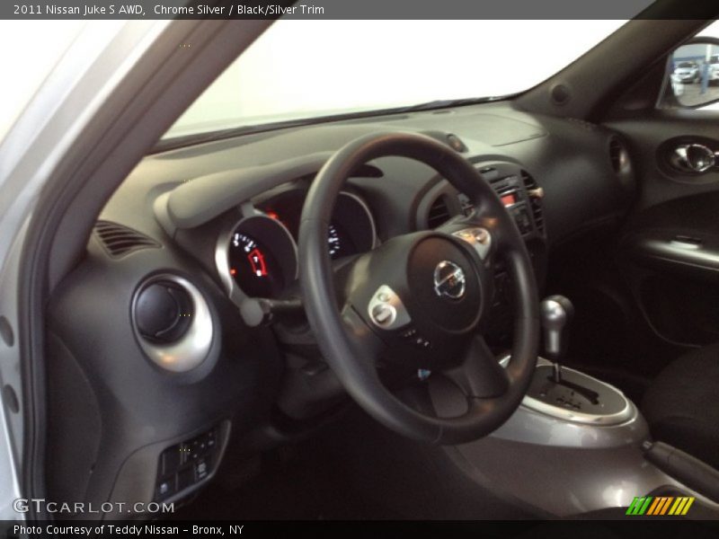 Chrome Silver / Black/Silver Trim 2011 Nissan Juke S AWD